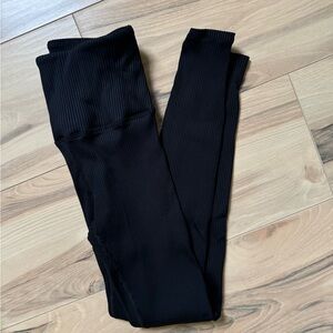 Carbon 38 ribbed 7/8 leggings black